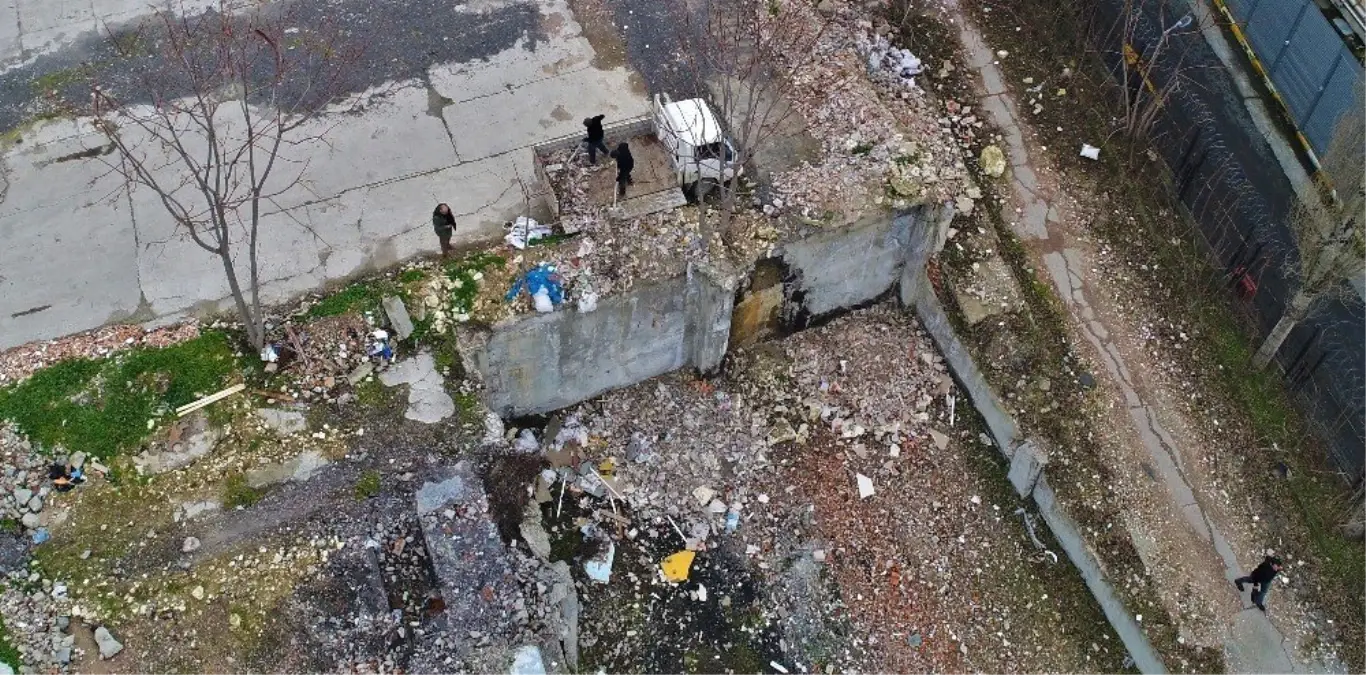 Bahçelievler Belediyesi\'nden Kaçak Moloz Dökümü Açıklaması