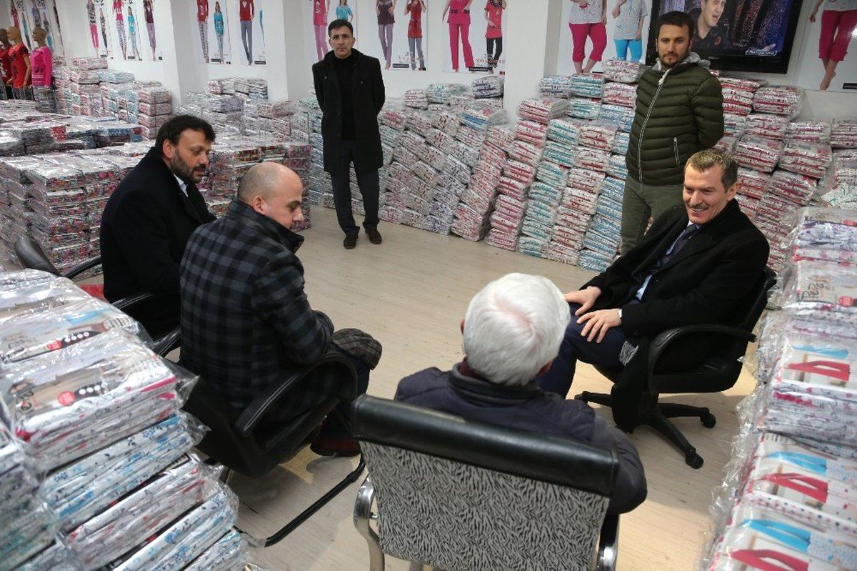 Başkan Adayı Arısoy, İlçe Esnafıyla Buluşmaya Devam Ediyor