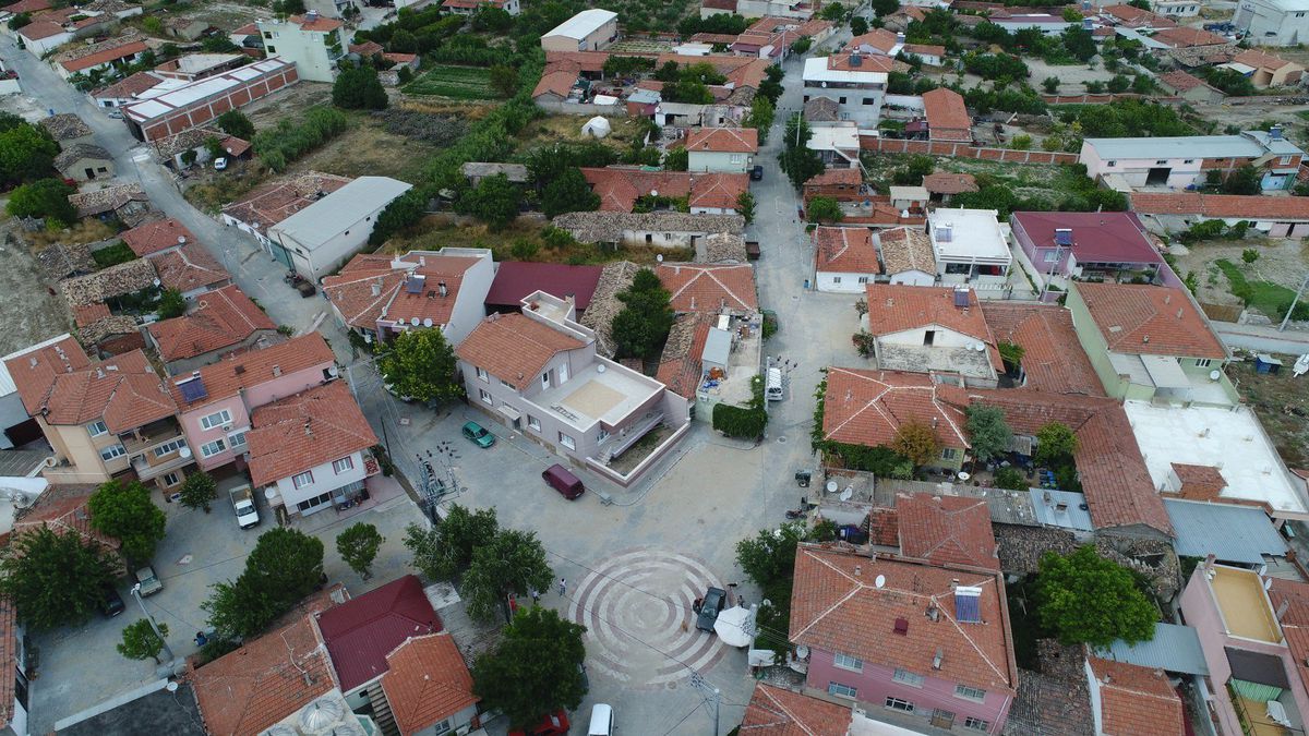 Başkan Ergün, "2023 Hedefimiz 500 Mahallenin Altyapısını Yenilemek"