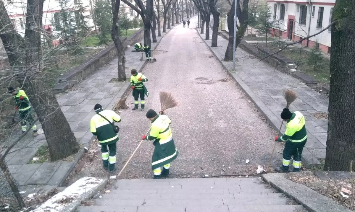 Çankaya\'nın Her Köşesi Temizleniyor