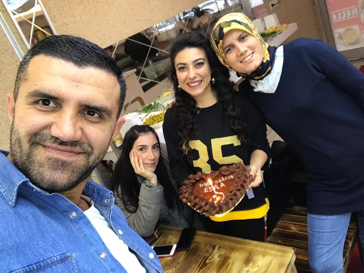Çiğköfteden Doğum Günü Pastası