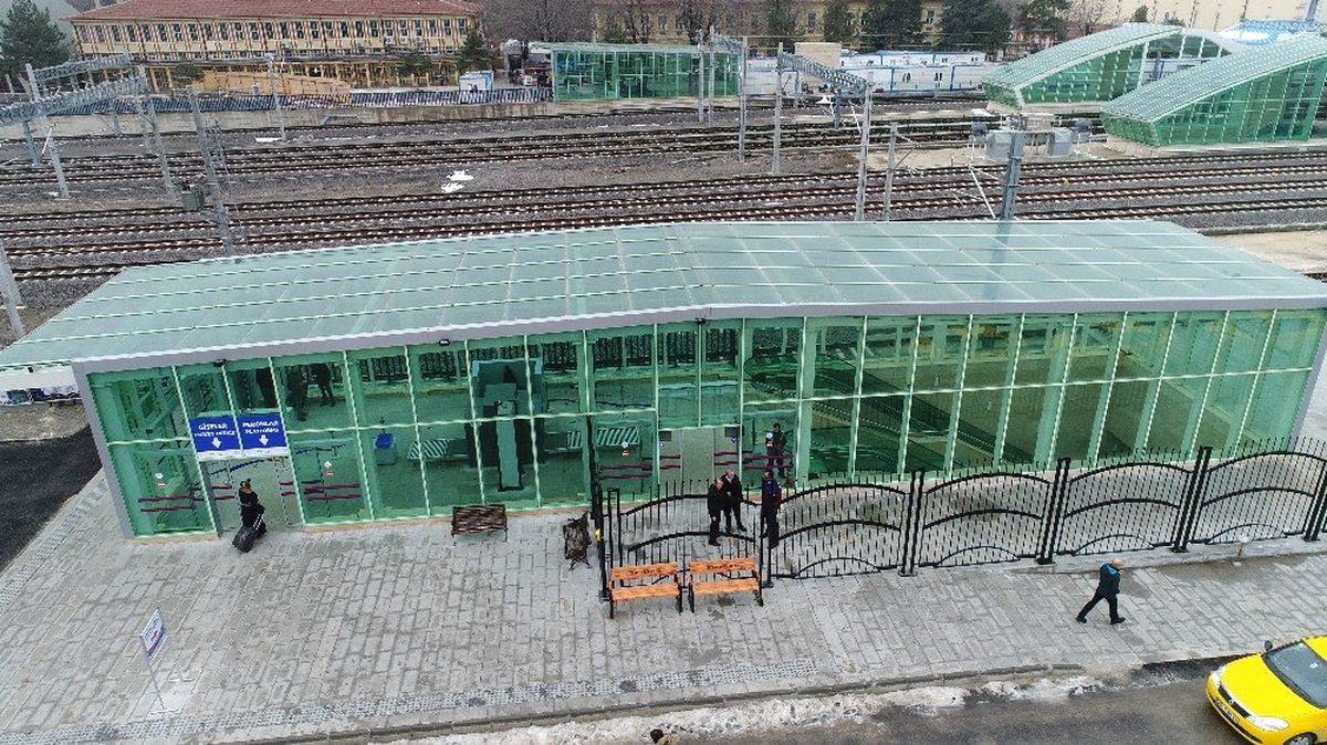 Eskişehir Tren Garı\'na İkinci Kapı