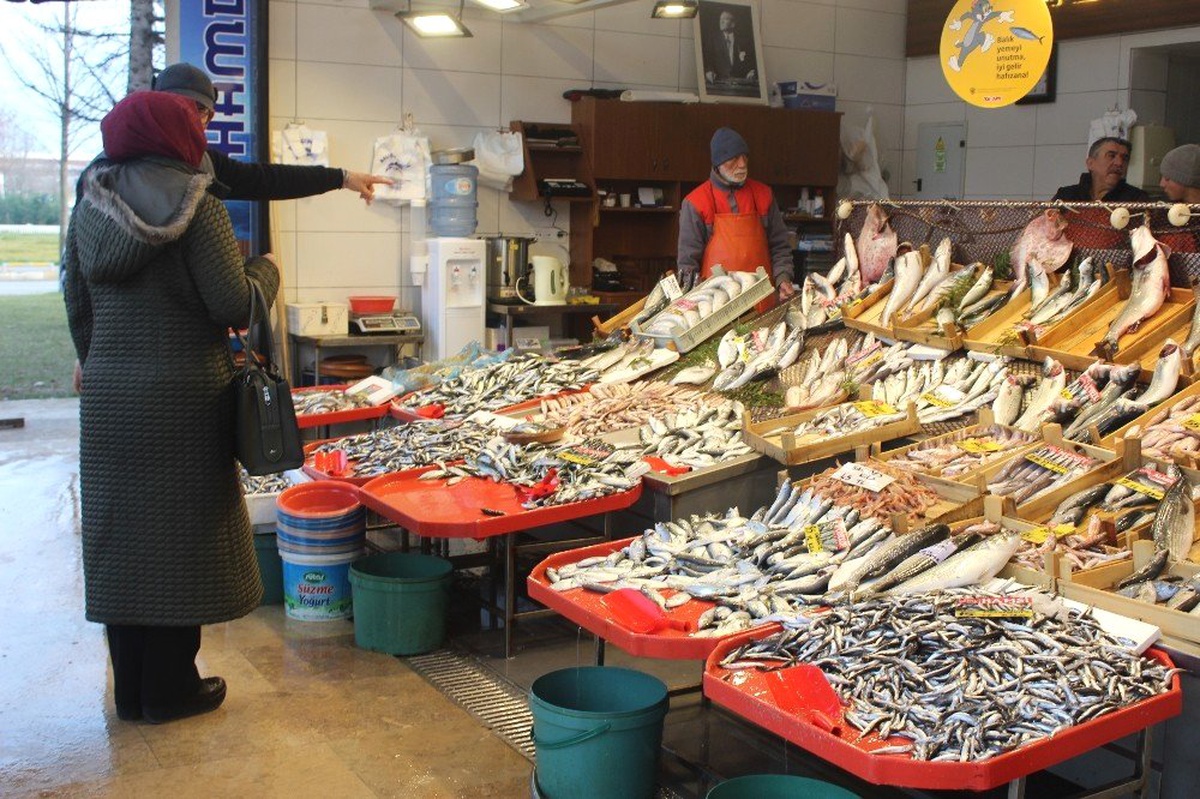 Kocaeli\'de Balık Fiyatları Cep Yakıyor