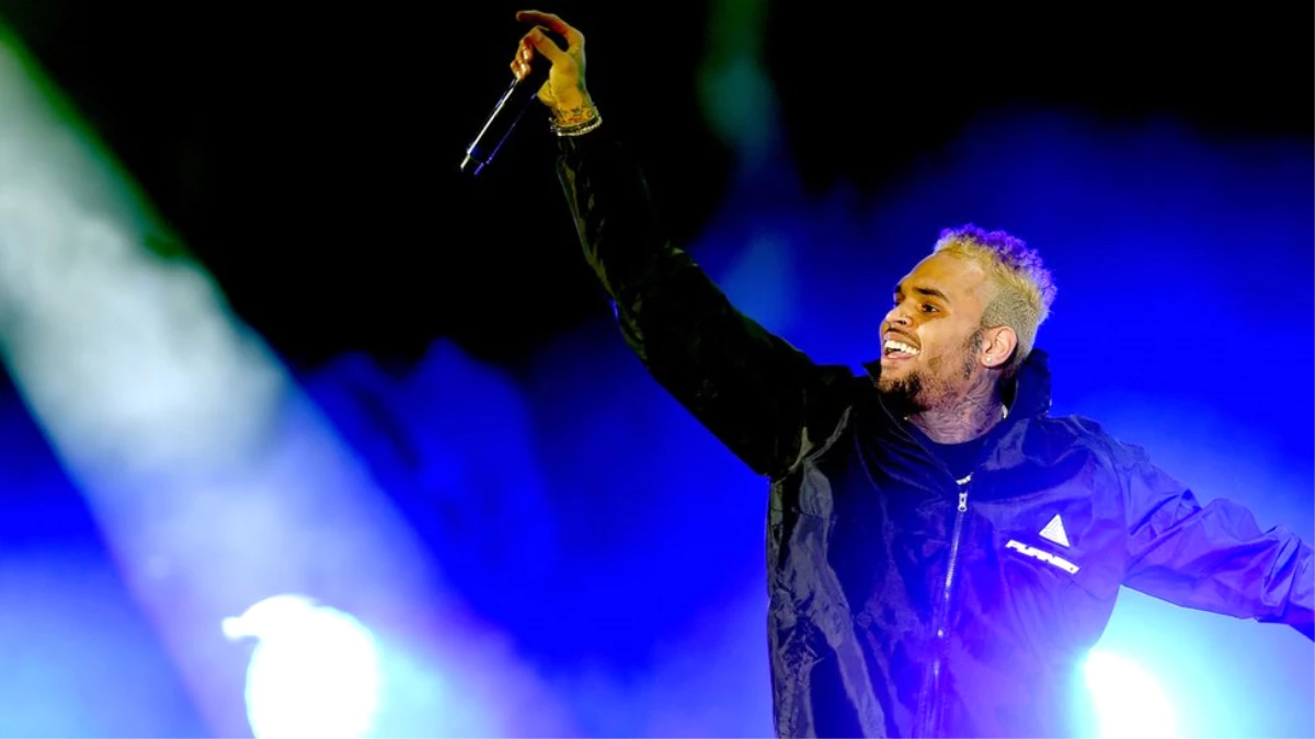 Paris\'te Tecavüz İddiasıyla Gözaltına Alınan Amerikalı Şarkıcı Chris Brown Serbest Bırakıldı