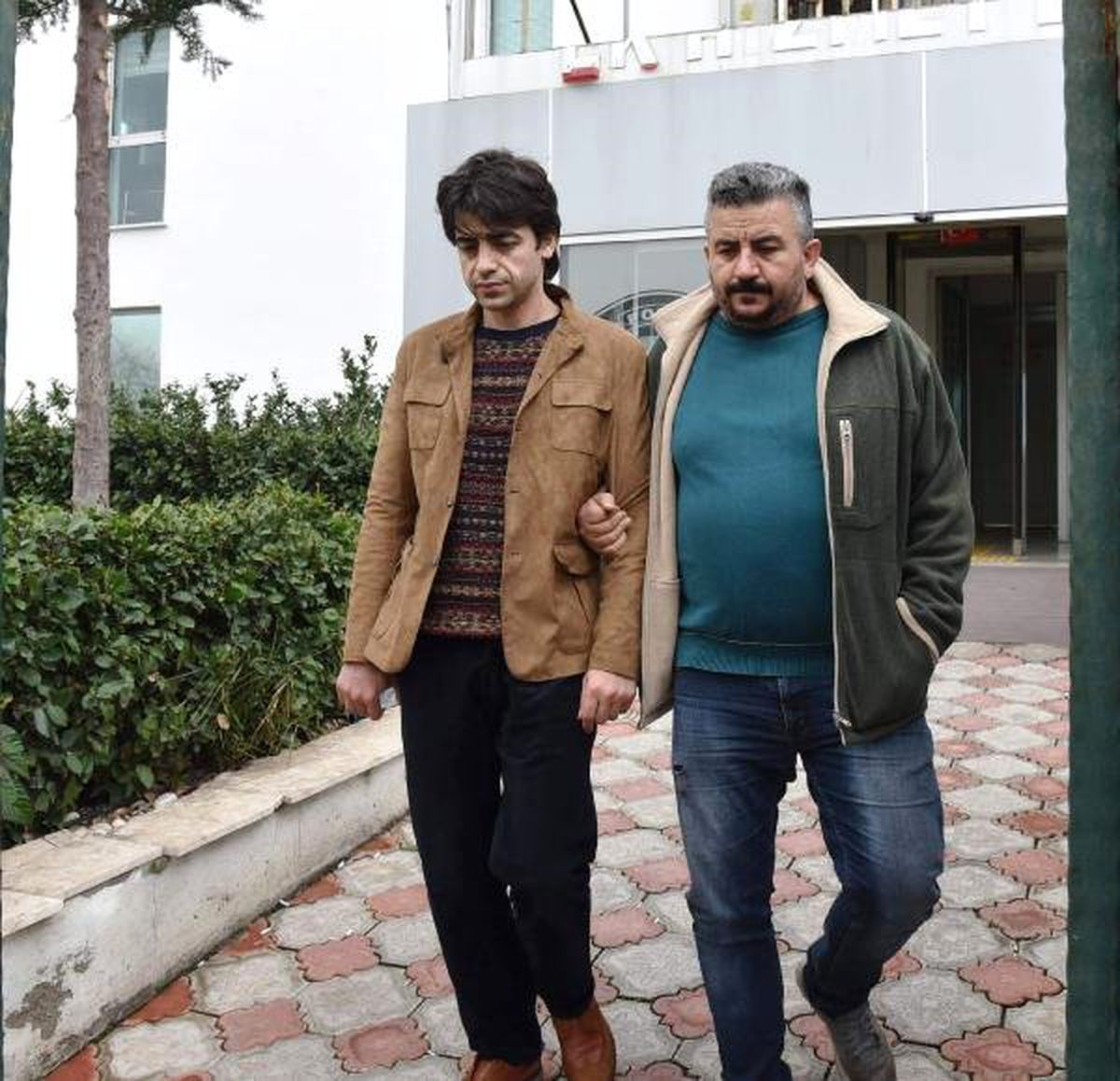 Tartıştığı Arkadaşını Kalbinden Bıçakla Yaraladı