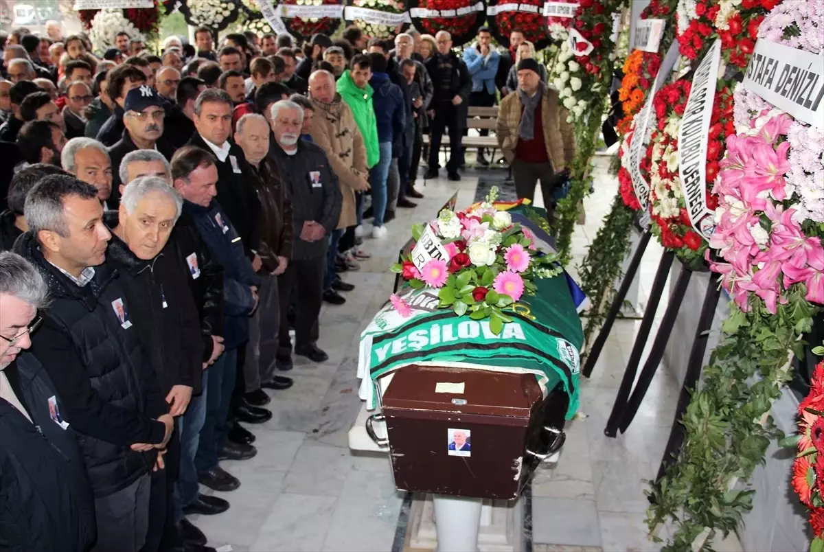 Teknik Direktör Yıldırım Uran\'ın Cenazesi Toprağa Verildi
