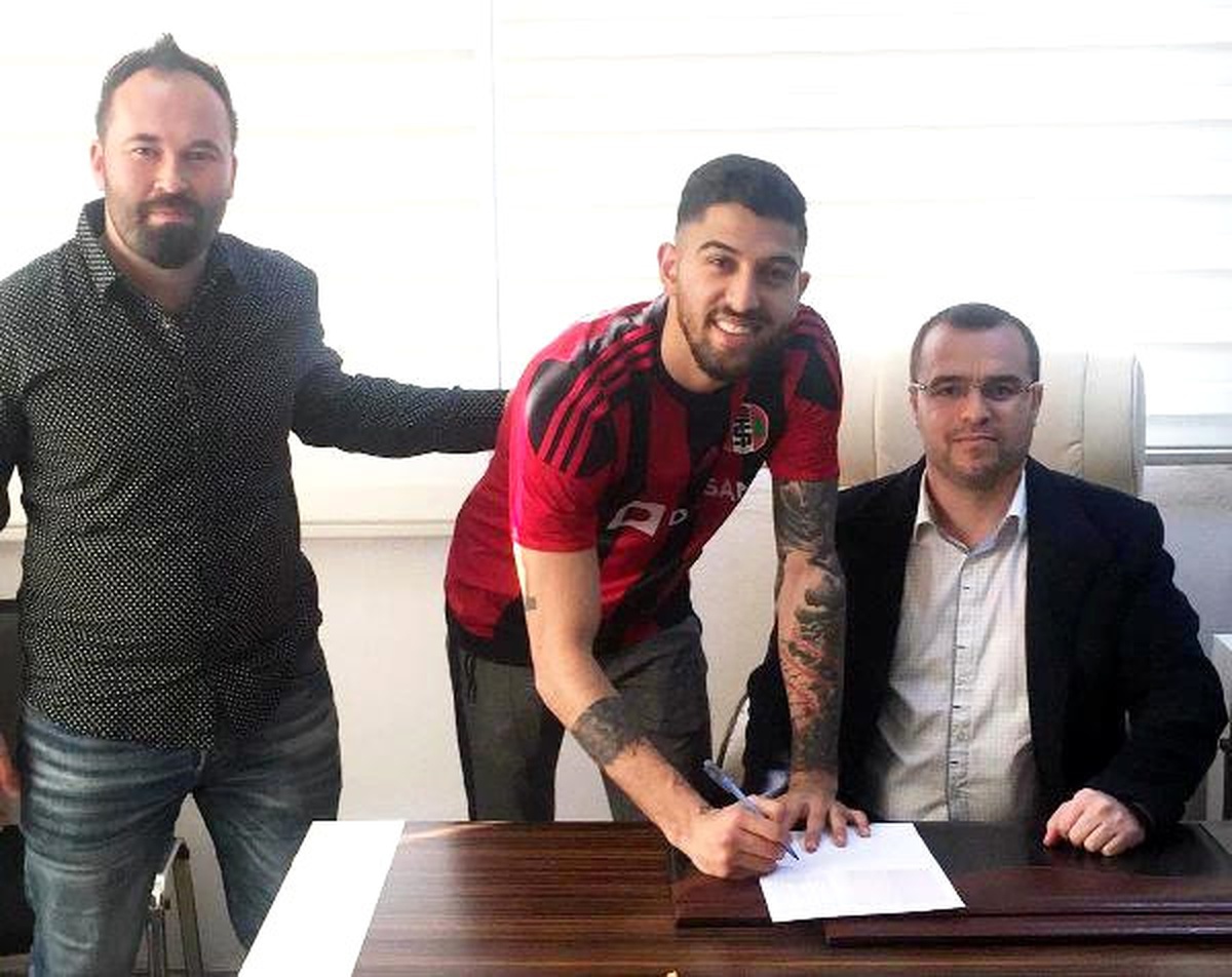 Turgutluspor Kaleci Mahmut\'u Kiraladı