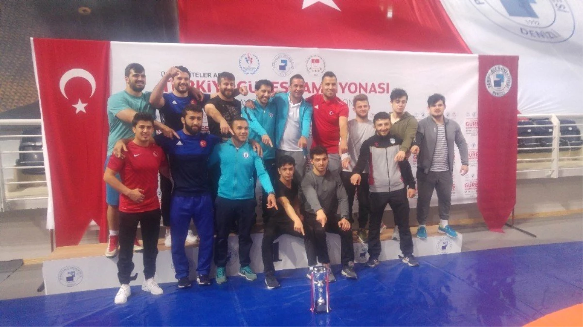 Türkiye Güreş Şampiyonası\'nda Bartın Üniversitesi\'ne 18 Madalya