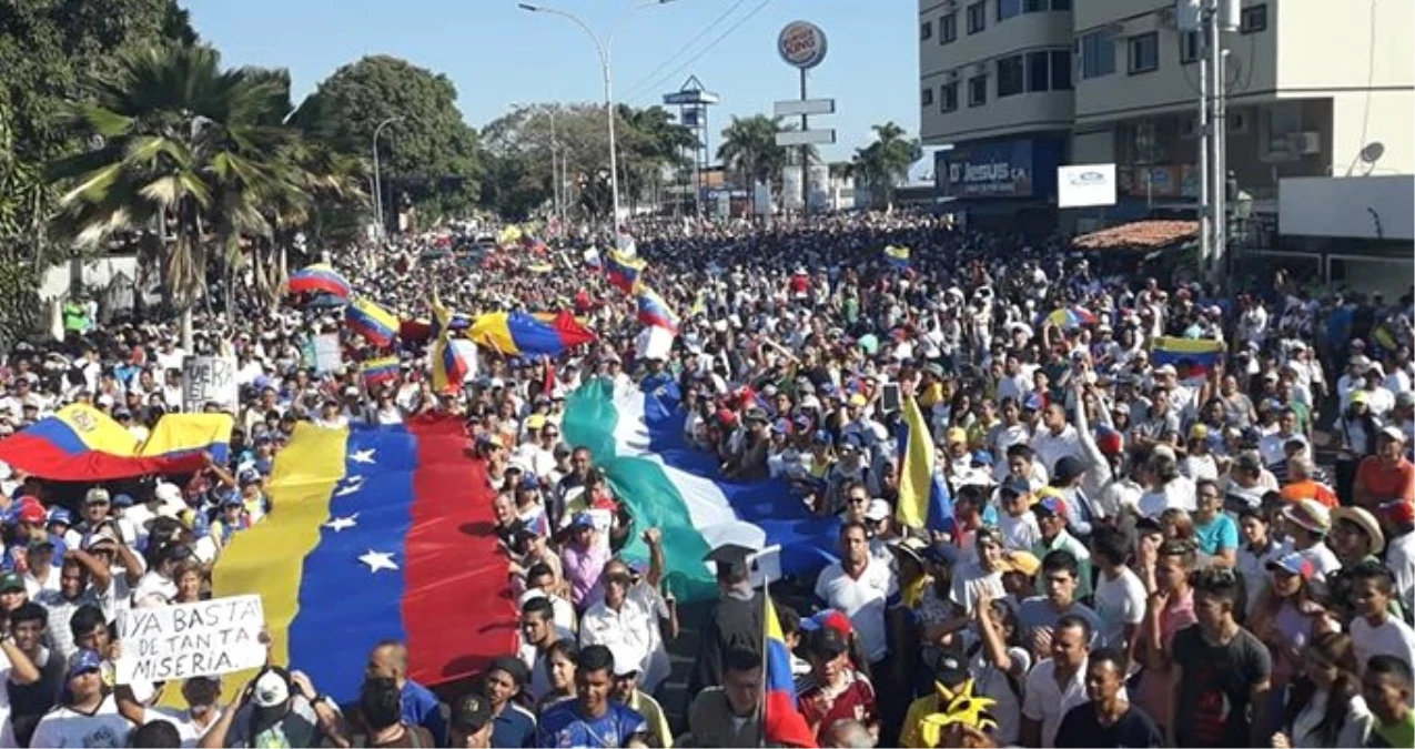 ABD, Diplomatlarını Çekmesi İçin 72 Saat Veren Maduro\'ya Meydan Okudu: Çekmiyoruz