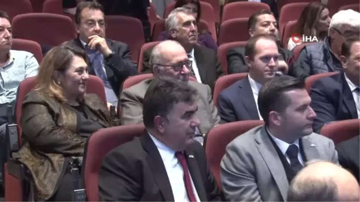 AK Parti İzmir Büyükşehir Belediye Başkan Adayı Zeybekci: "İzmir Olarak Dünyayı Takip Edemedik"