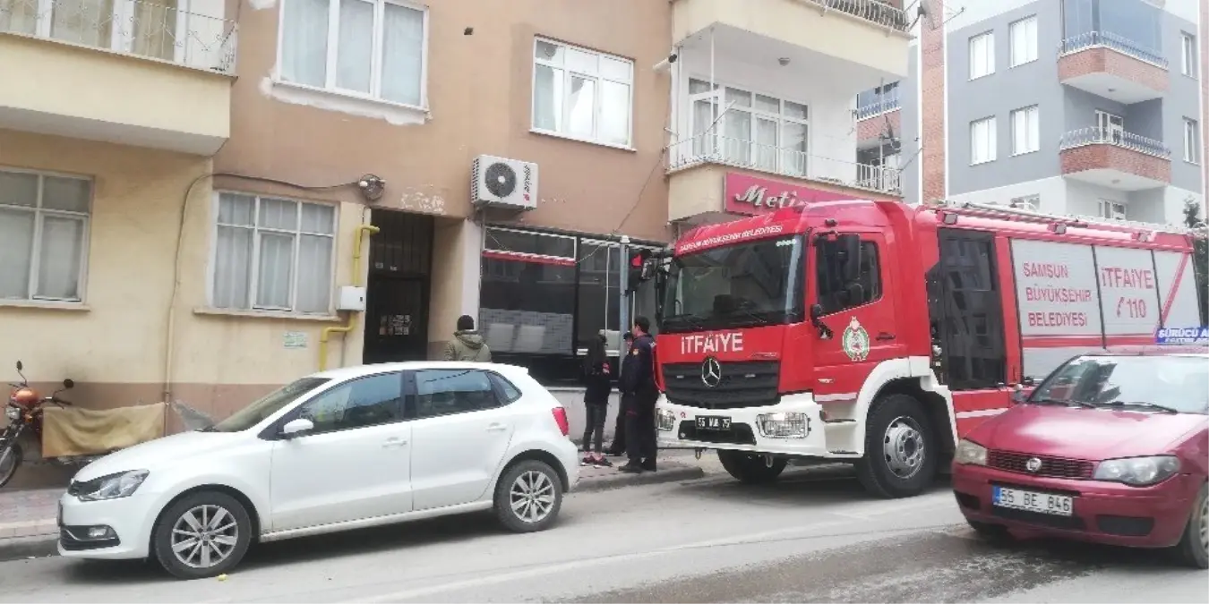 Apartman Boşluğunda Çıkan Yangın Korkuttu