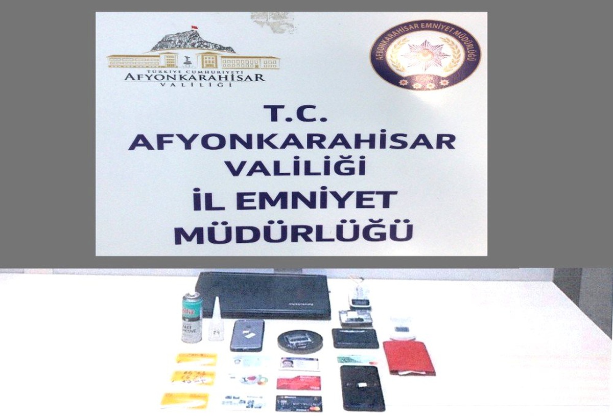 Atm Cihazlarından Kart Kopyalayan 2 Şahıs Tutuklandı