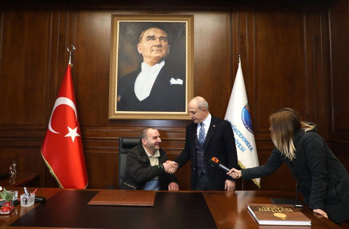 Başkan Akgün, Şenol Azizağaoğlu\'na Verdiği İş Bulma Sözünü Tuttu