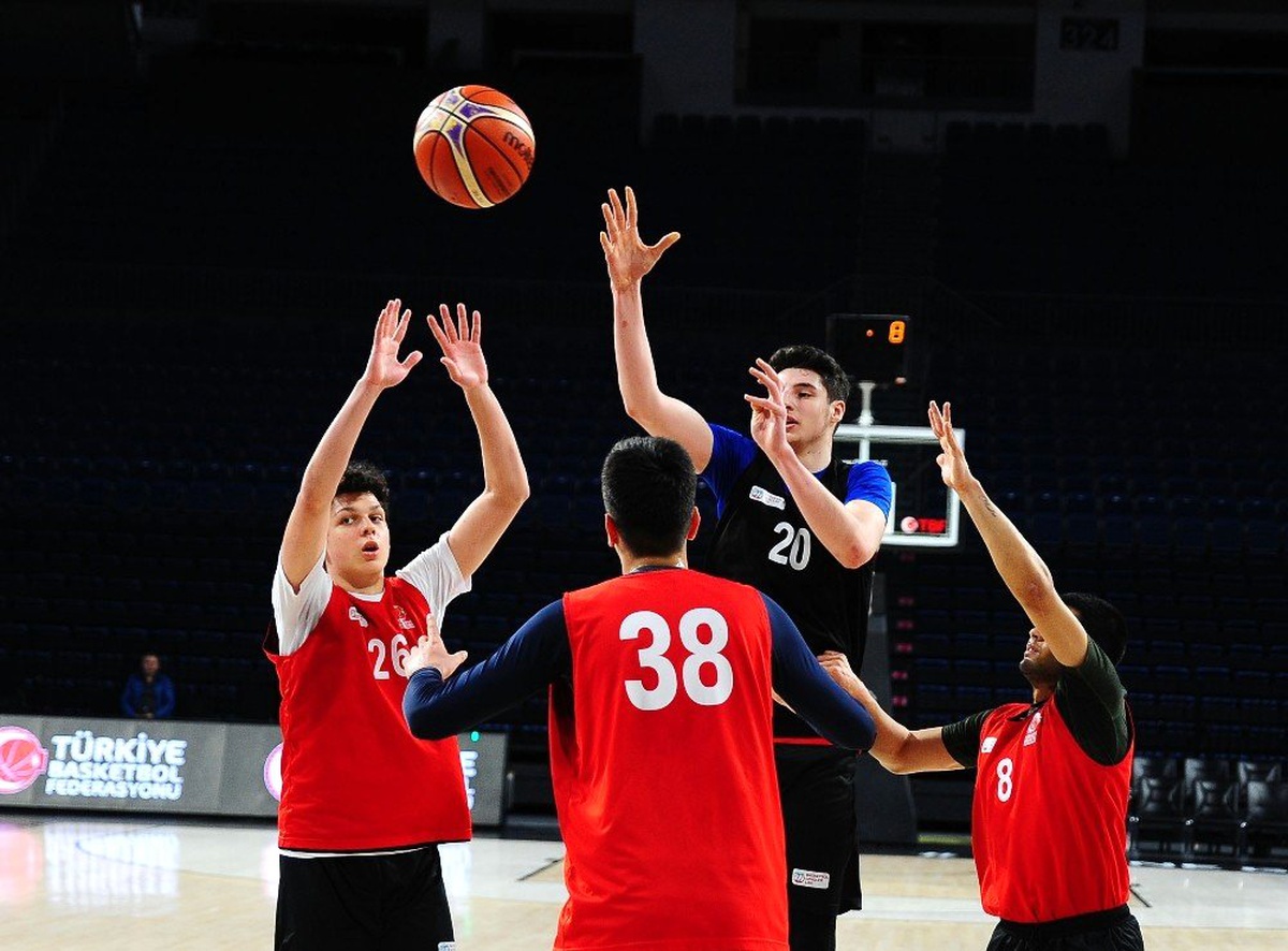 Basketbol Gençler Ligi Gelişim Kampı\'nda Final Maçı Oynandı