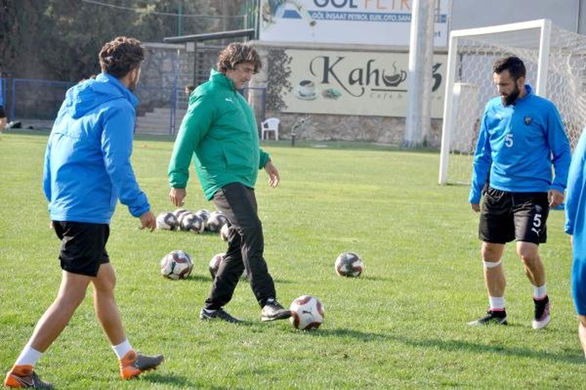 Karacabey Belediyespor Galibiyet Hasretine Son Vermek İstiyor
