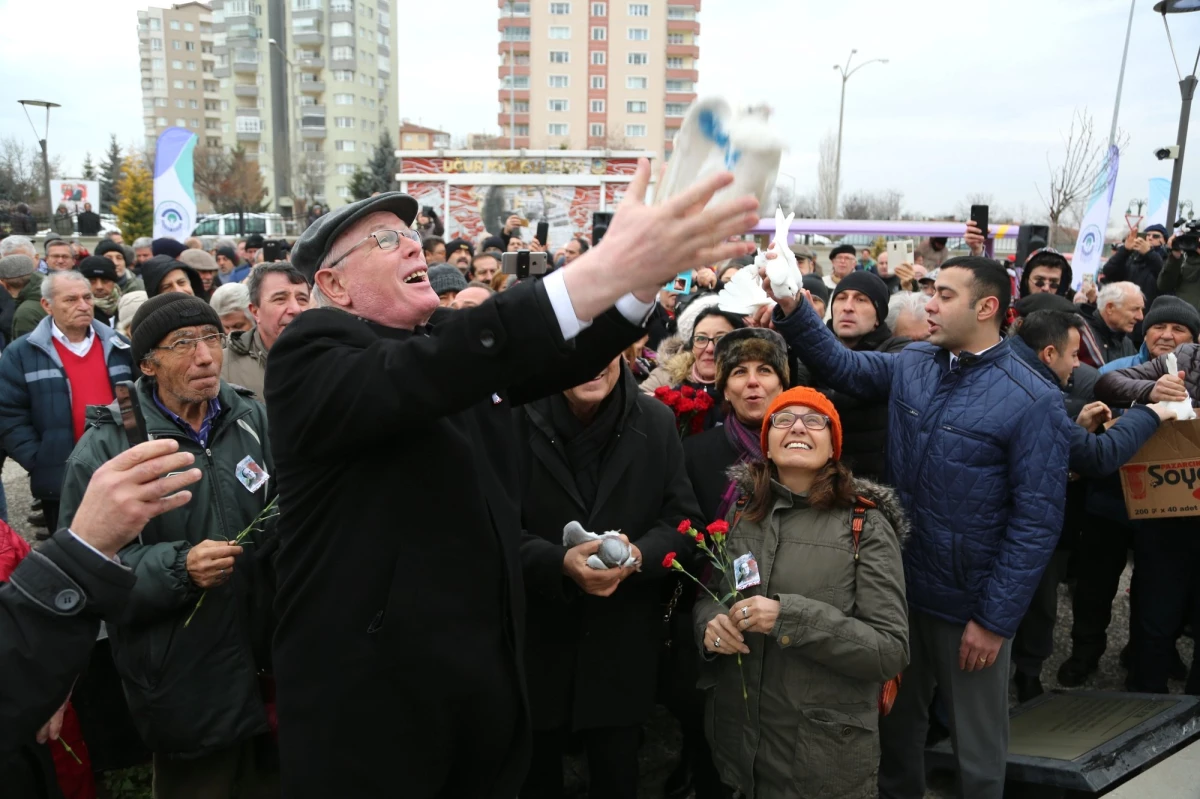 Kazım Kurt: "Terörü Her Alanda Lanetliyoruz"