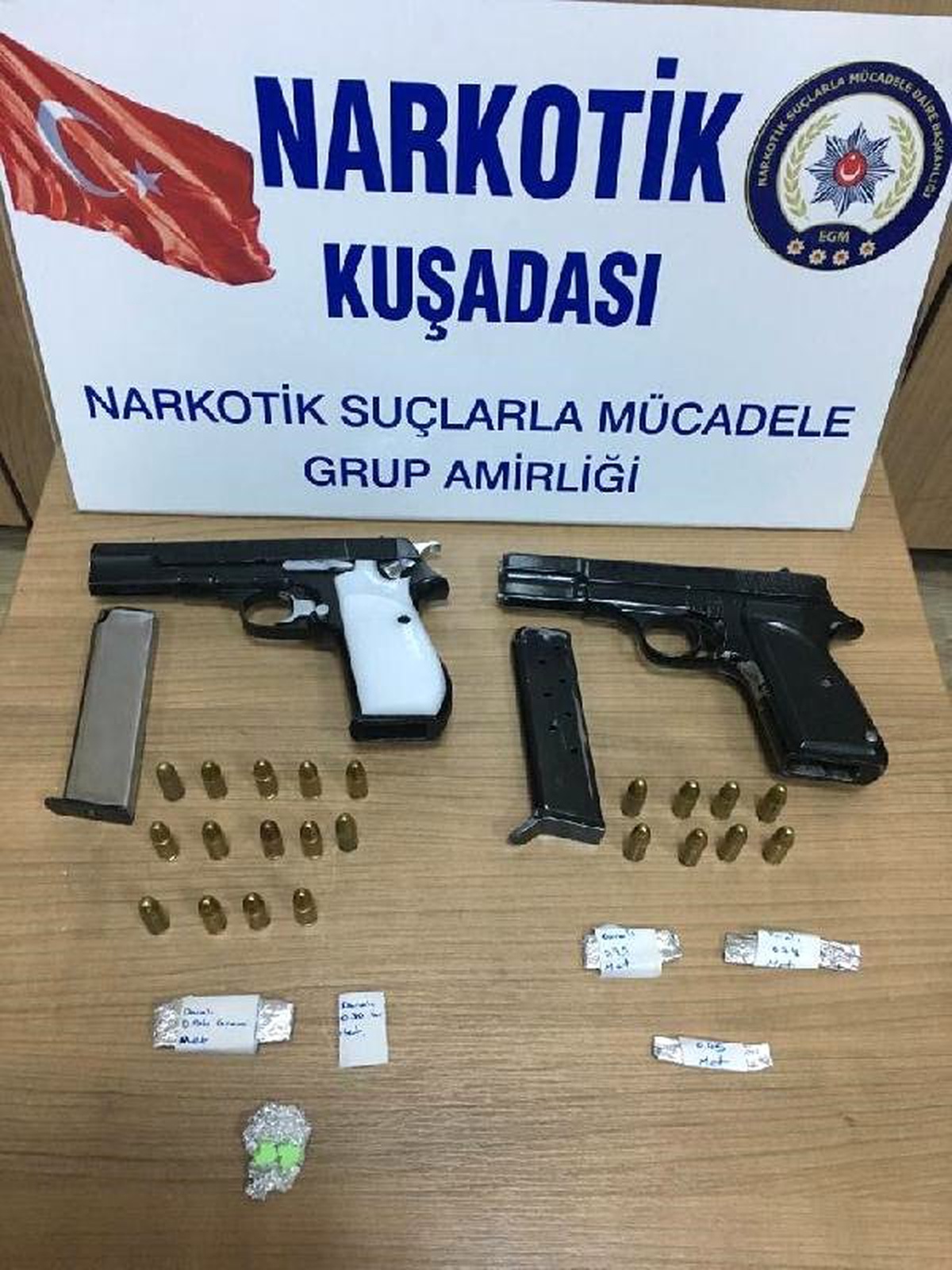 Kuşadası\'nda \'Uyuşturucu\' Şüphelileri Serbest Kaldı