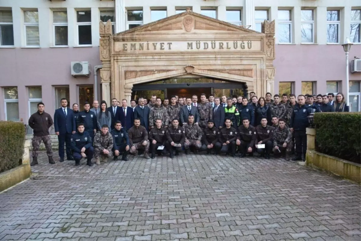 Mardin\'de Polislerin Geleneksel Altın Günü