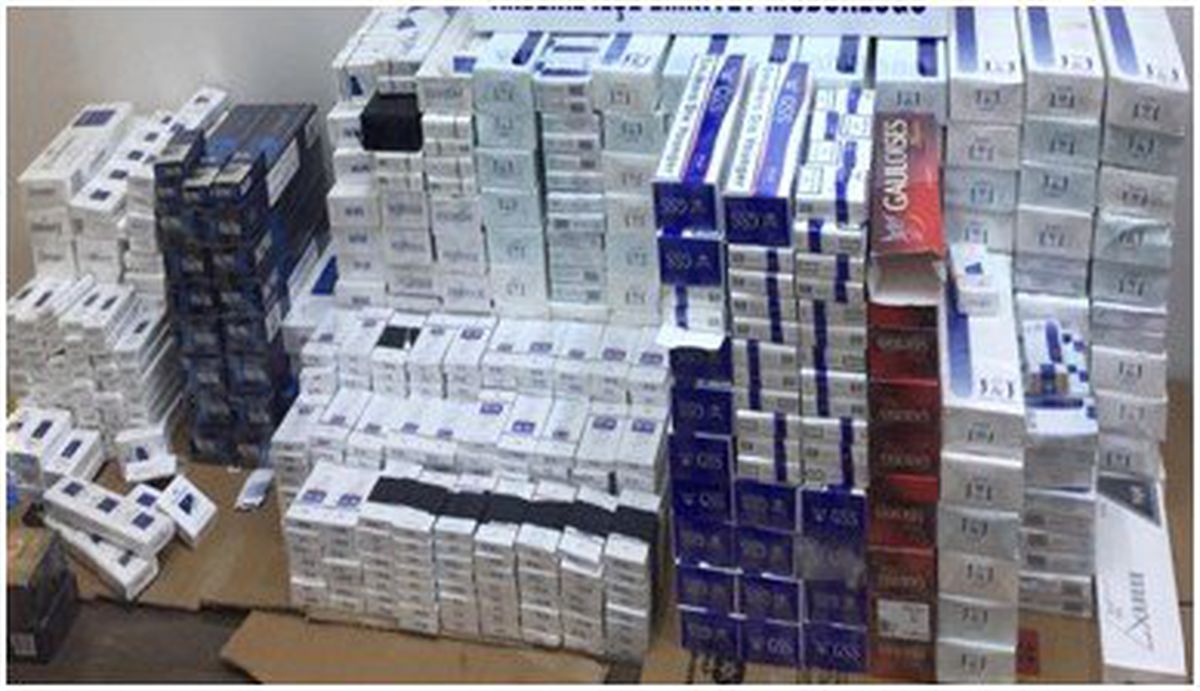 Mersin\'de Kaçak Sigara ve Uyuşturucu Operasyonu