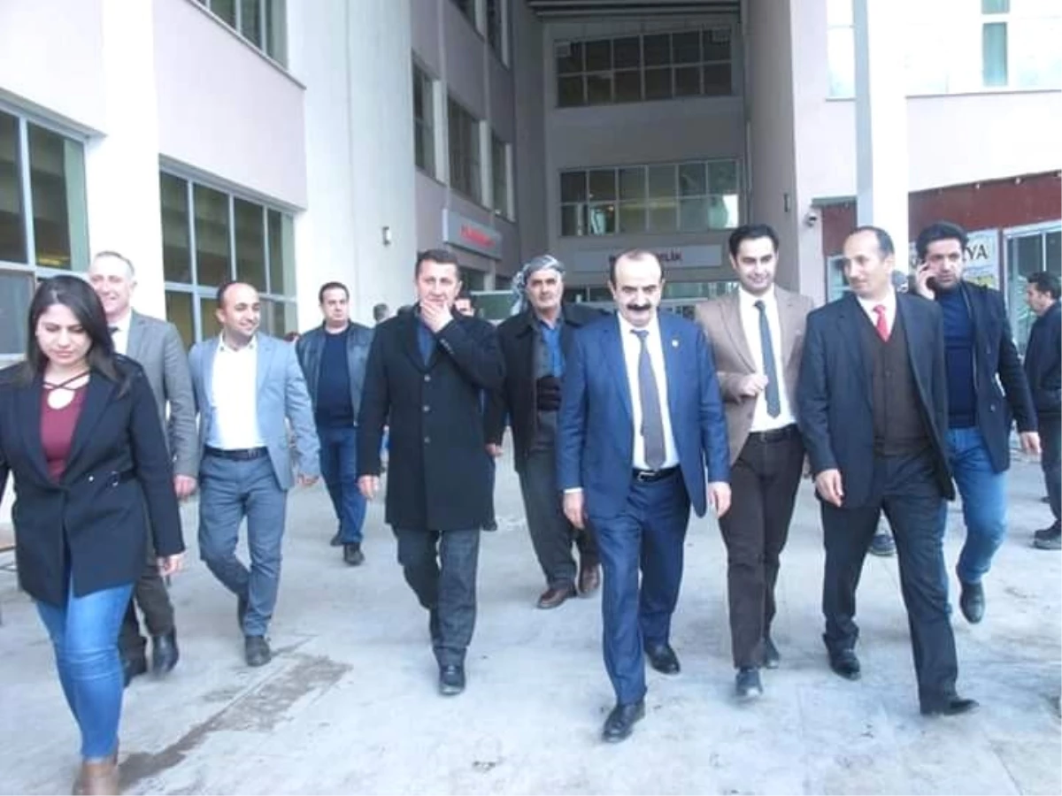 Milletvekili Husret Dinç\'ten Şemdinli Devlet Hastanesine Ziyaret