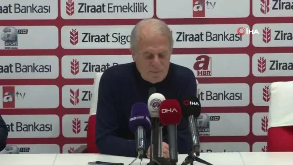 Mustafa Denizli: "Futbolcular Turdan Dışlanmayı Kabul Etmedi"