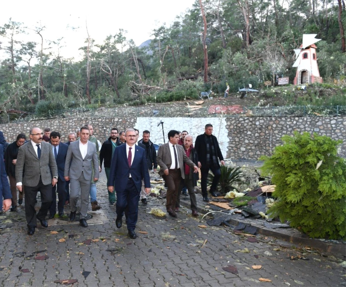 Vali Karaloğlu Hortumun Vurduğu Bölgede İncelemelerde Bulundu