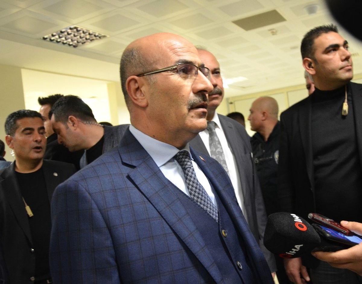 Adana Valisi Demirtaş: "Fikret Yeni\'nin Sağlık Durumu İyi"