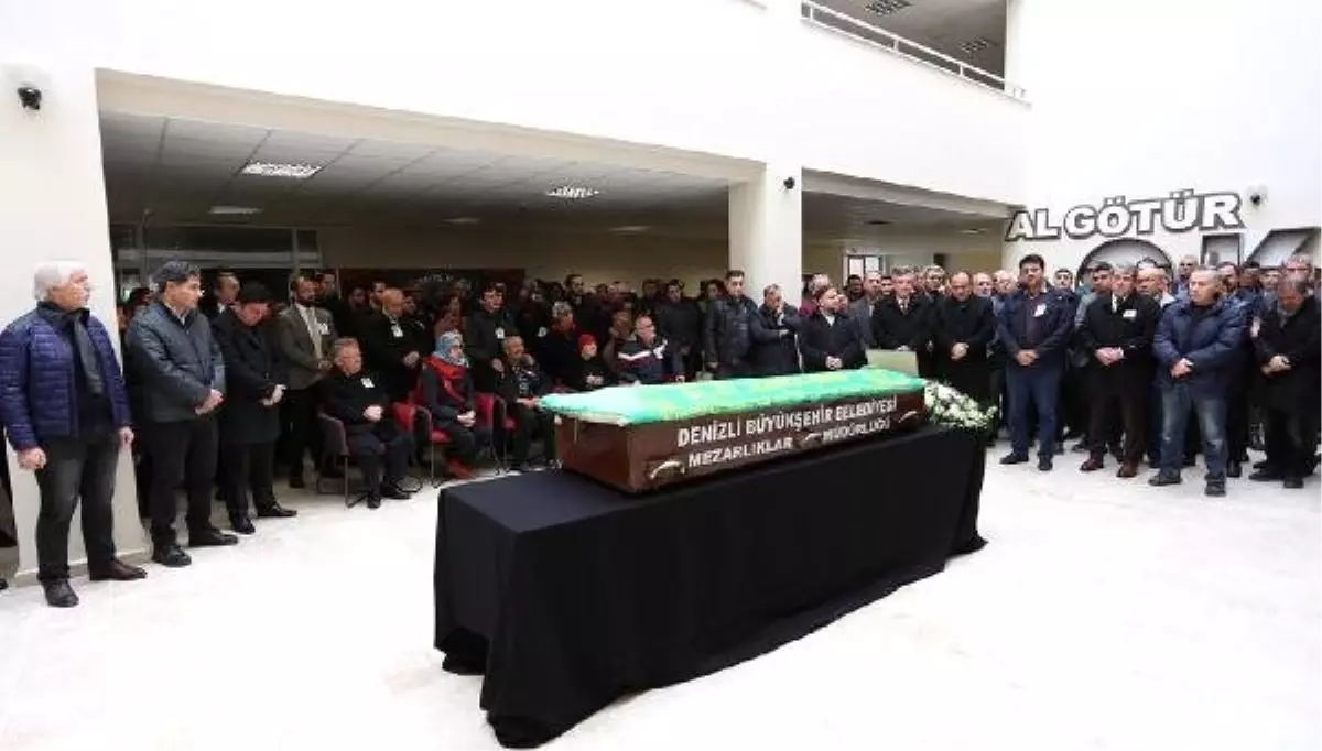 Ameliyattan Çıkamayan Öğretim Üyesine Hüzünlü Veda