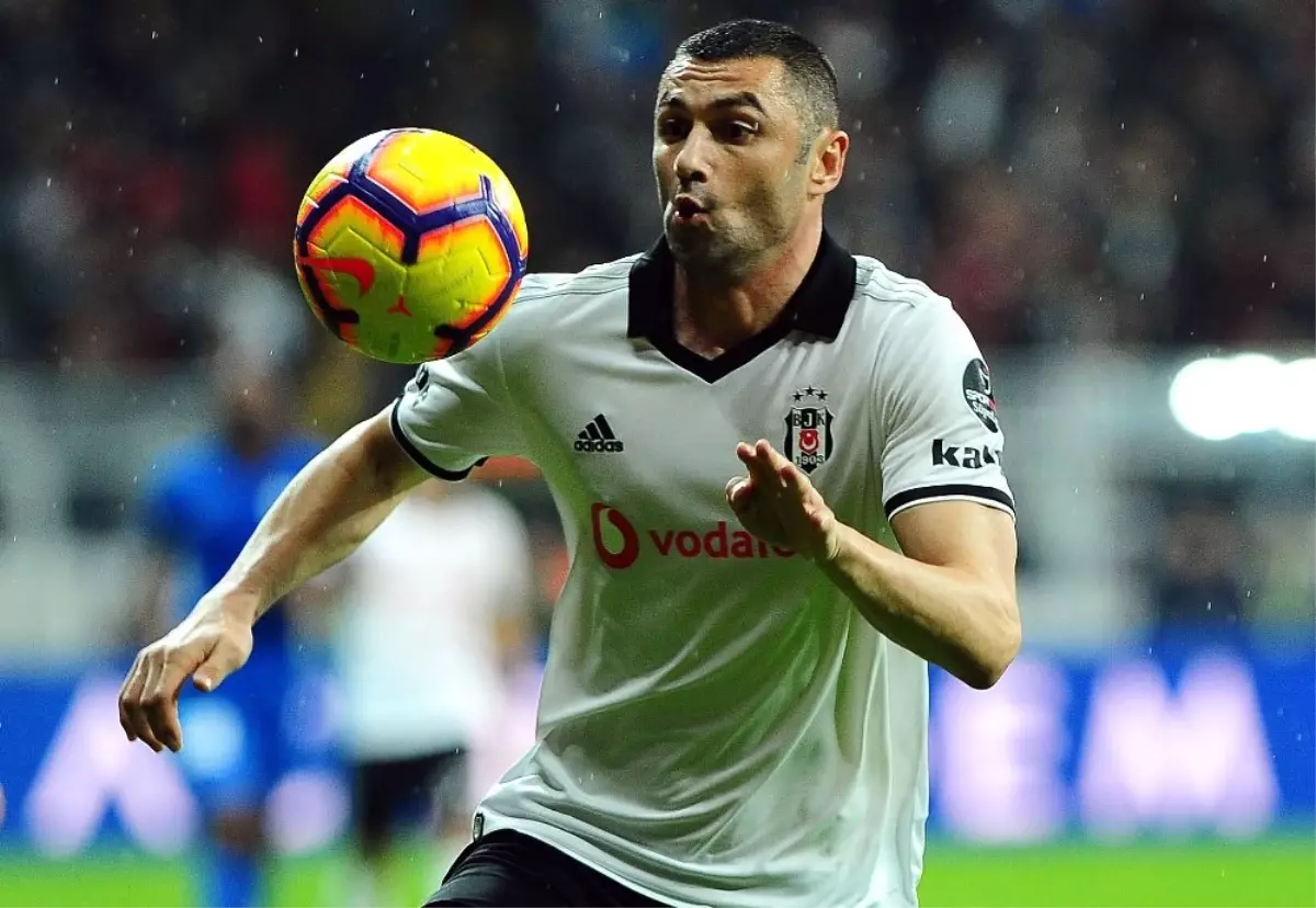 Burak Yılmaz Cezalı Duruma Düştü