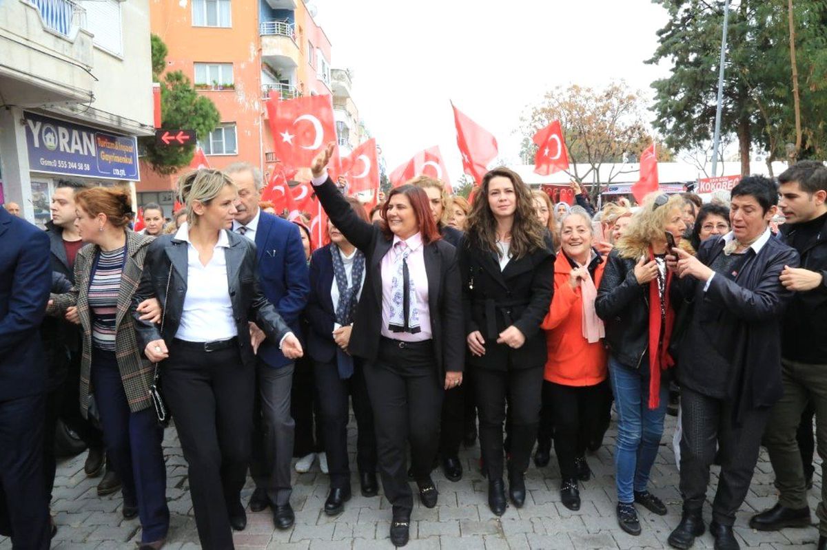 Didimli Kadınlardan Başkan Çerçioğlu\'na Destek