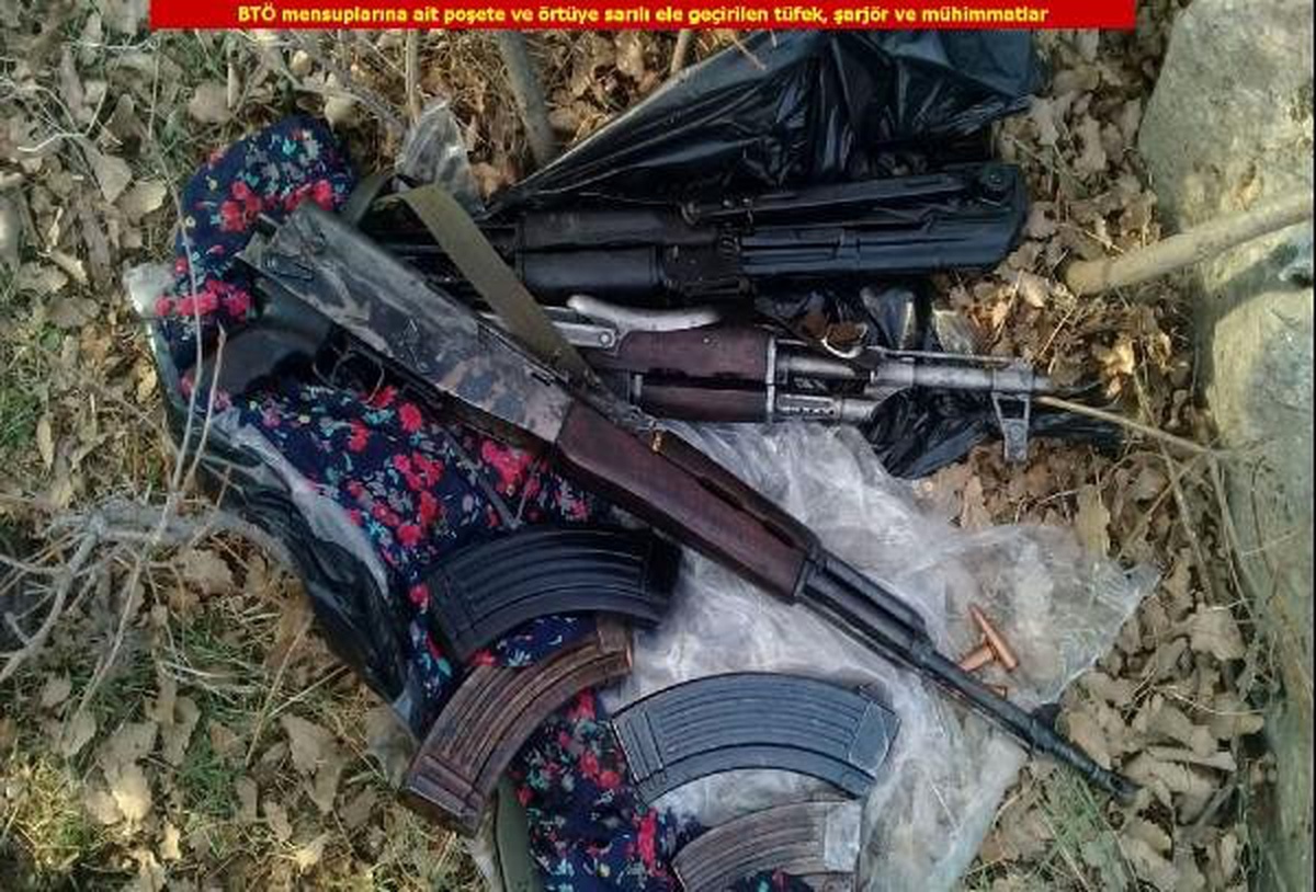 Diyarbakır\'da Teröristlerin Tüfekleri Ele Geçirildi