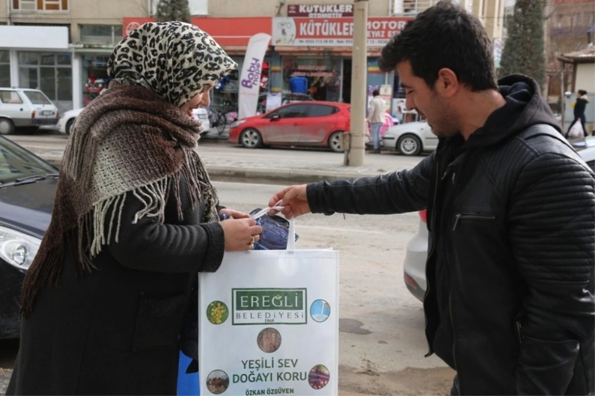 Ereğli Belediyesinden Doğa Dostu Bez Çantalar