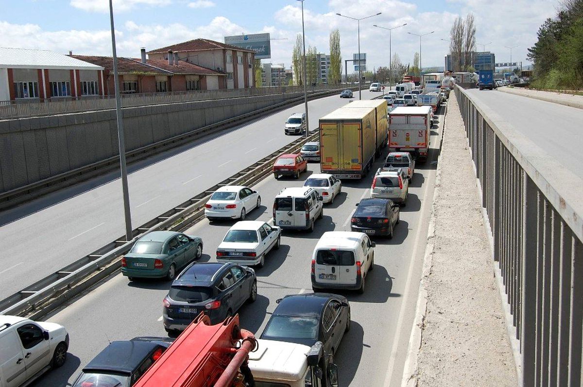 Eskişehir\'de Her 3 Kişiye Bir Araç Düşüyor