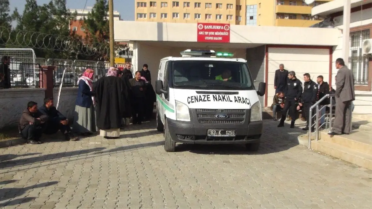 Kazara Ateşlenen Tüfek ile Müşteri Öldü