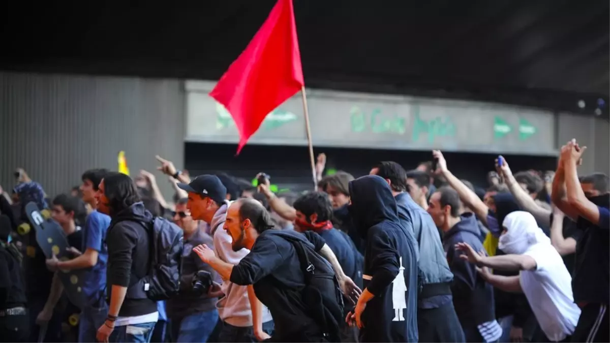 Protestoların Son 10 Yılı: Ekonomik Kriz Sonrası Kitlesel Eylemler Dünyayı Nasıl Etkiledi?