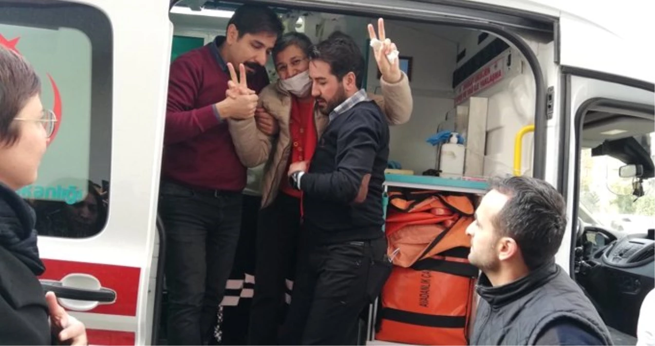 Tahliye Edilen Leyla Güven, Cezaevinden Ambulansla Çıkarıldı