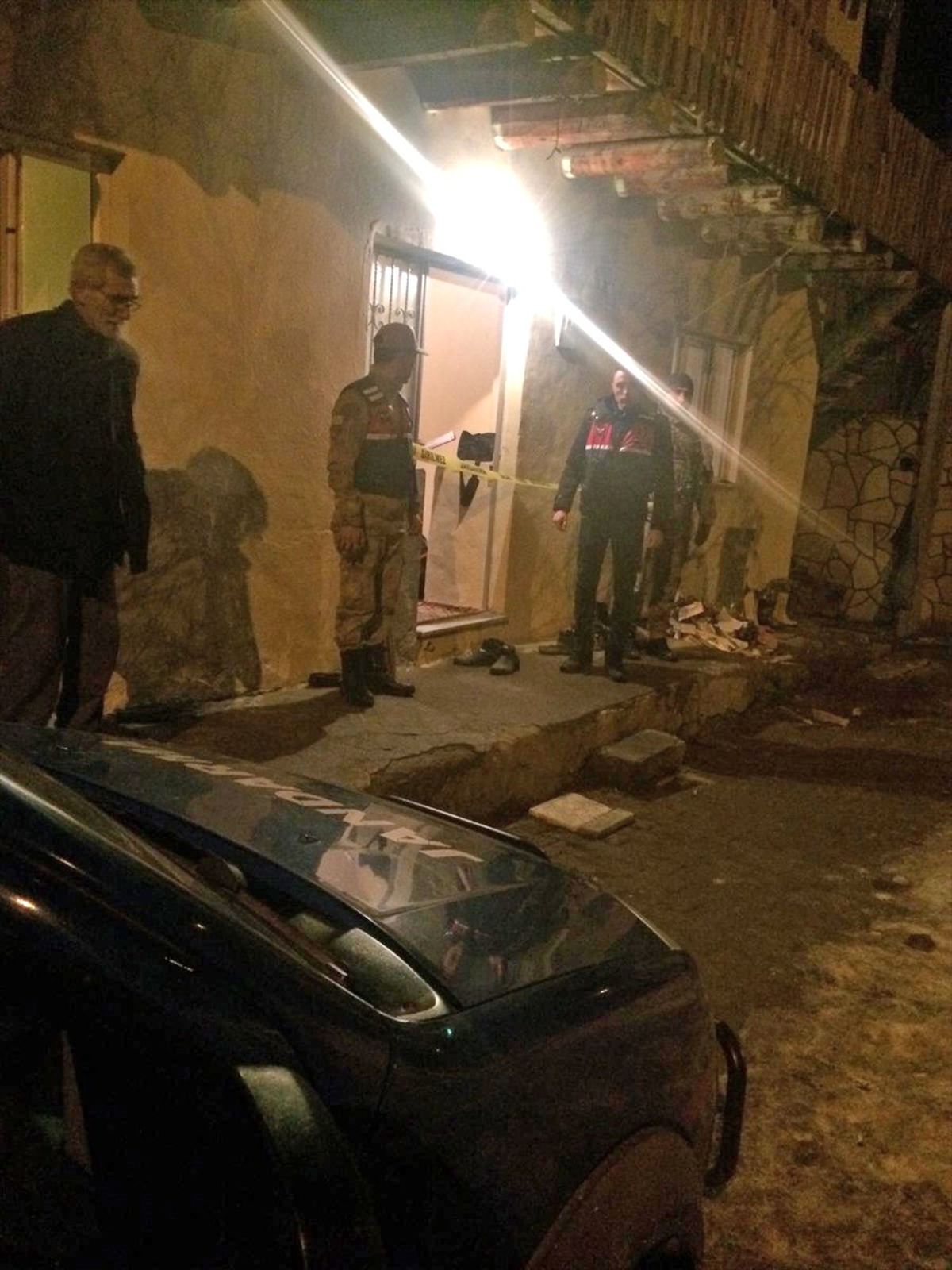 Tüfekle Oynayan Çocuk Ağzından Yaralandı