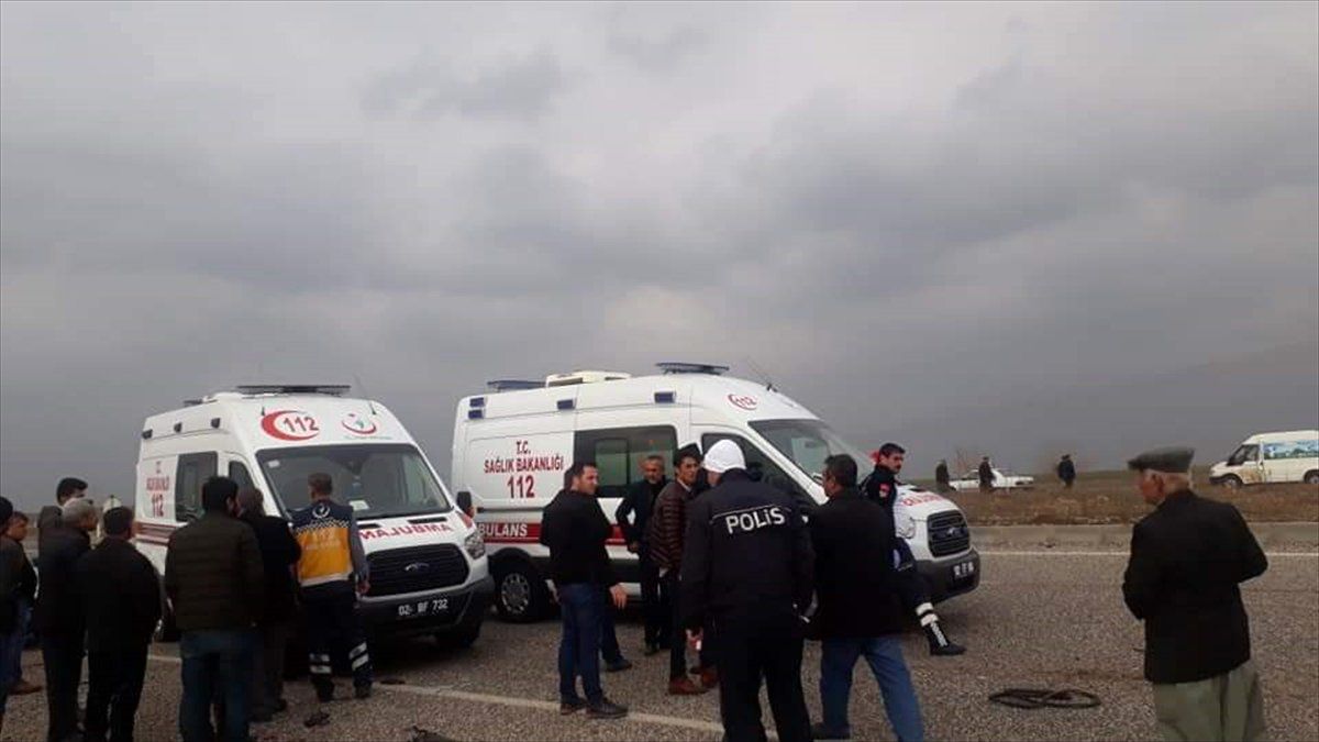 Adıyaman\'da Trafik Kazası: 6 Yaralı