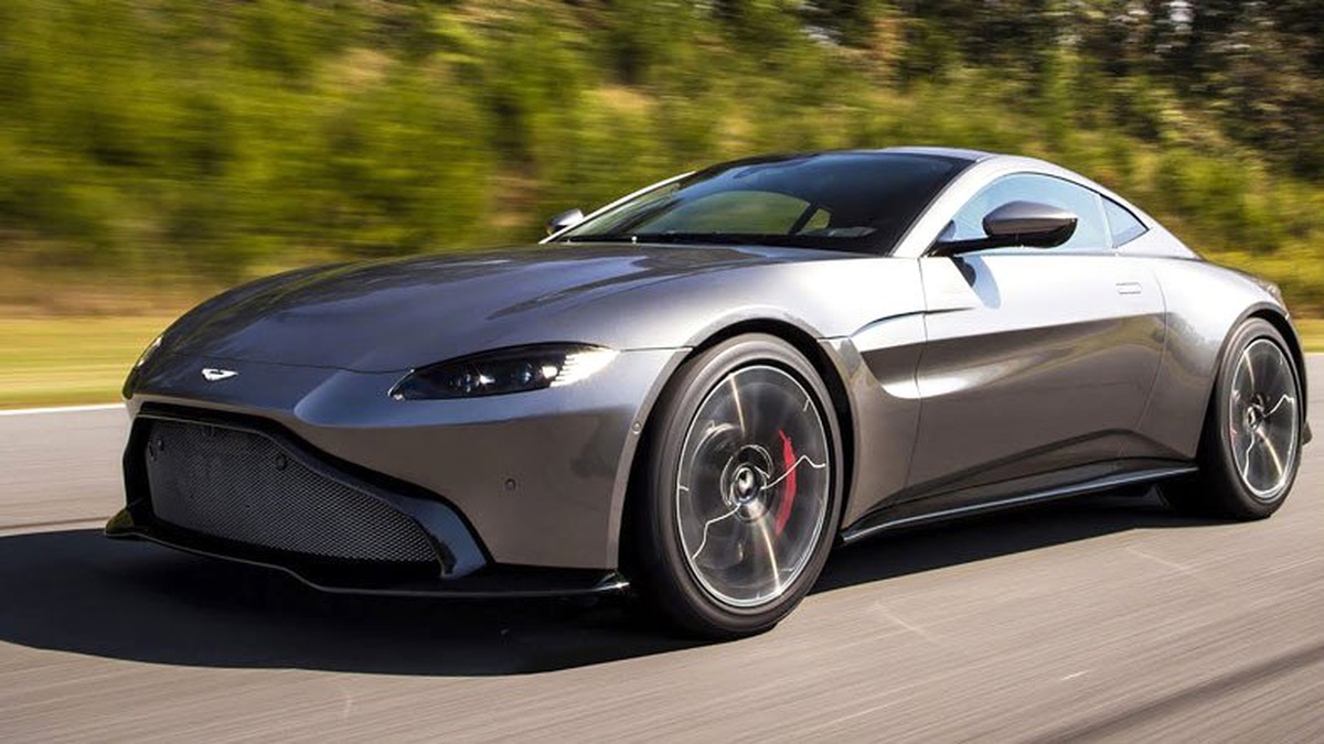 Aston Martin\'in İlk Elektrikli Sedanından Video Geldi