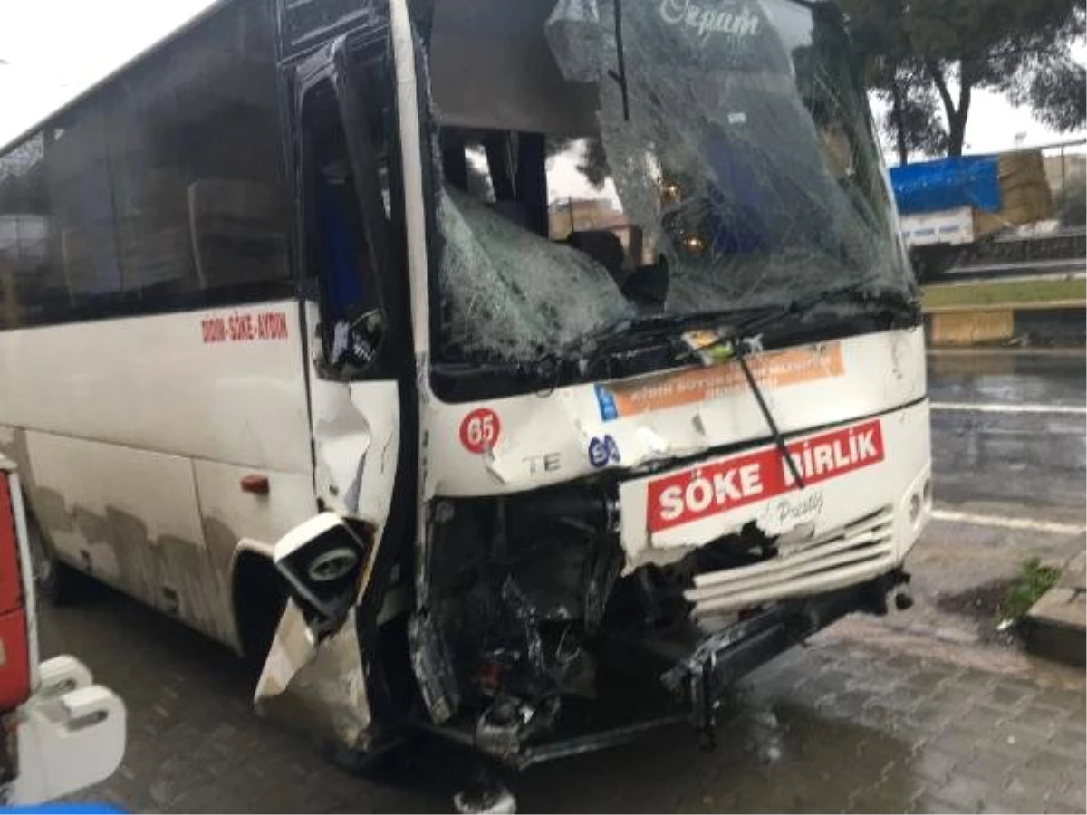 Aydın\'da Midibüs ile Servis Minibüsü Çarpıştı: 7 Yaralı