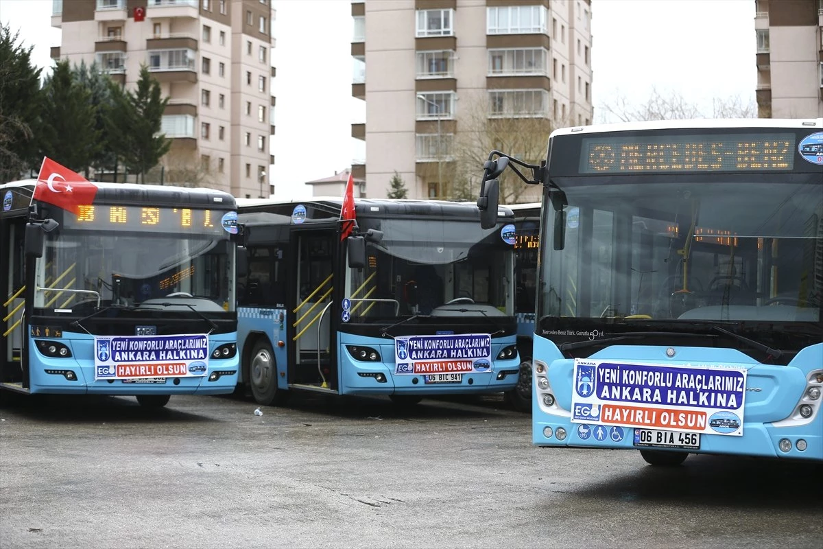 Beyaz Toplu Taşıma Araçlarının Yerini Mavi Halk Otobüsleri Alıyor