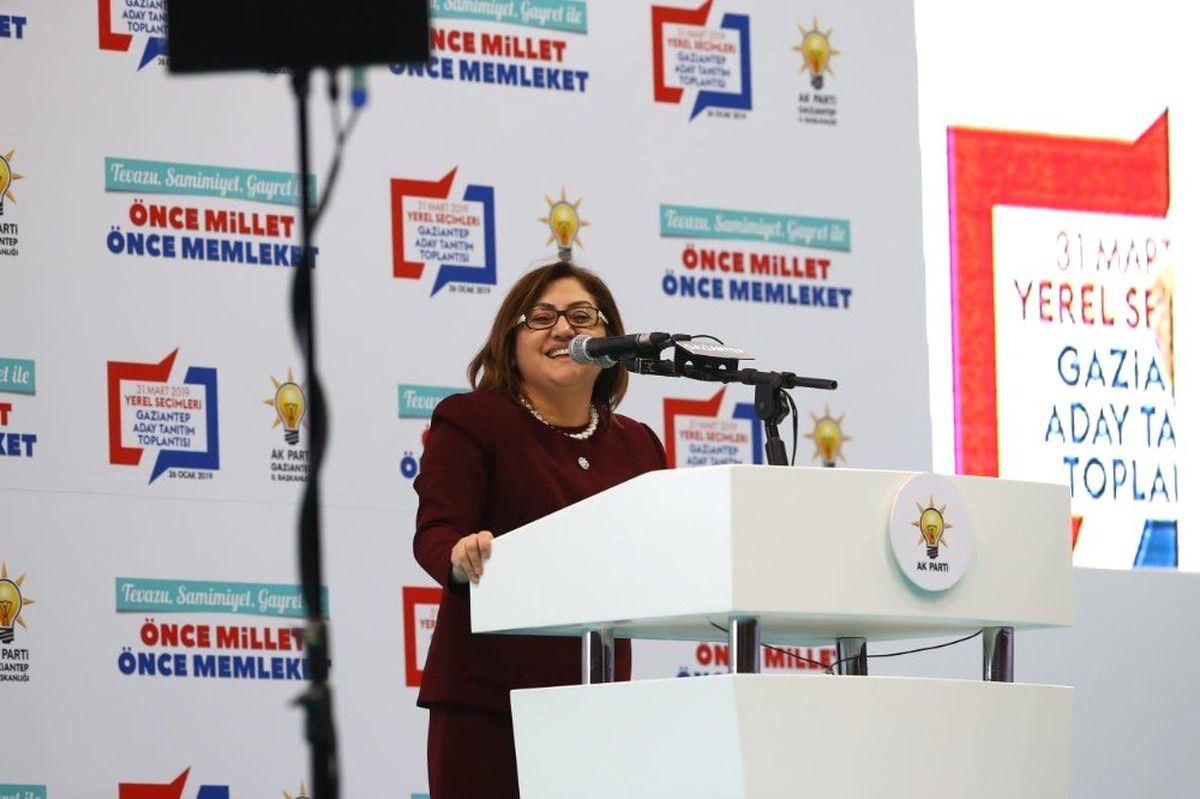 Büyükşehir Belediye Başkanı Fatma Şahin Aday Tanıtım Programında Konuştu