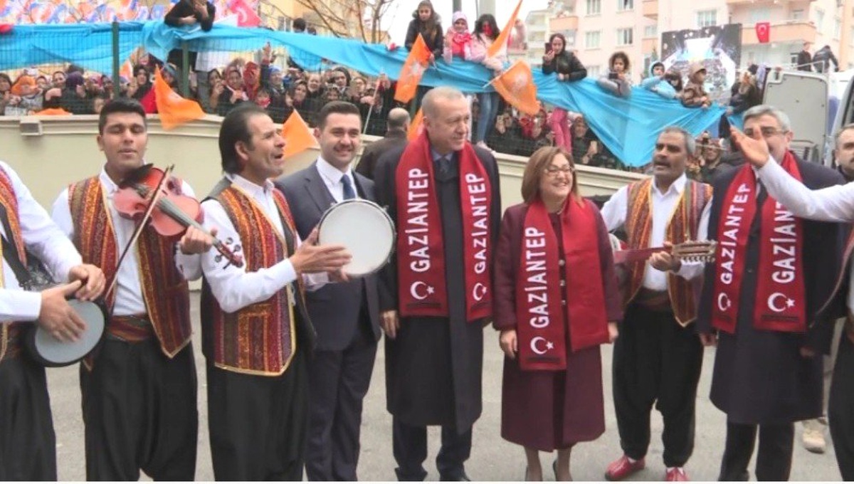 Cumhurbaşkanı Erdoğan\'a Gaziantep Usulü Karşılama