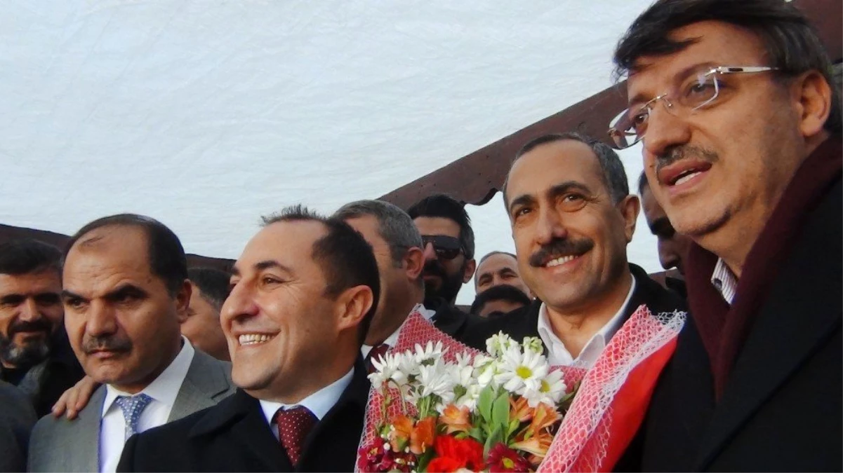 Erciş\'te AK Parti Belediye Başkan Adayı Tanıtım Programı