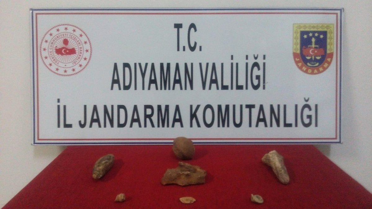 Jandarma Tarihi Eser Ele Geçirdi