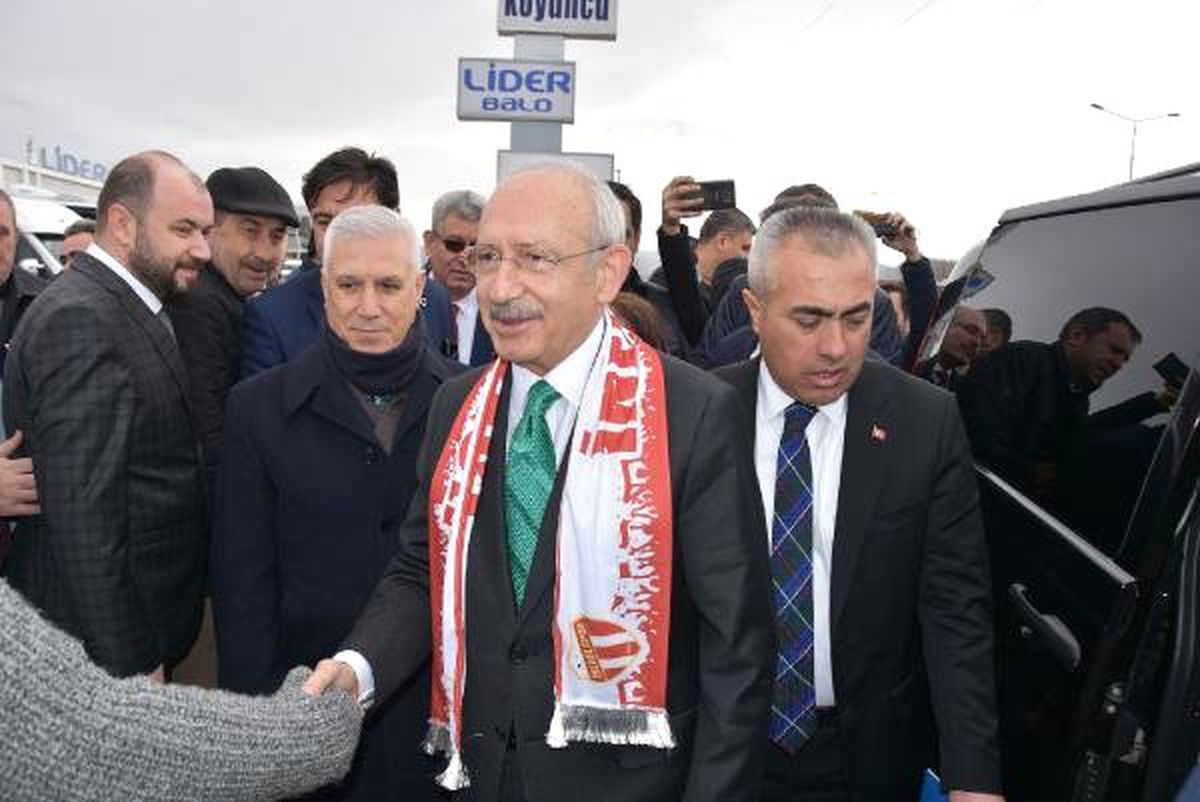 Kılıçdaroğlu\'nu, İnegöl\'de Partililer Karşıladı