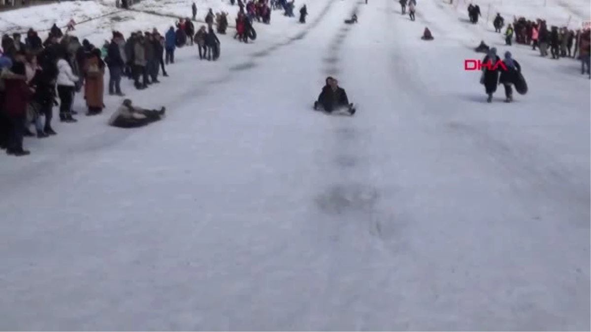 Rize Kar Festivali Kazalarla Başladı 15 Yaralı