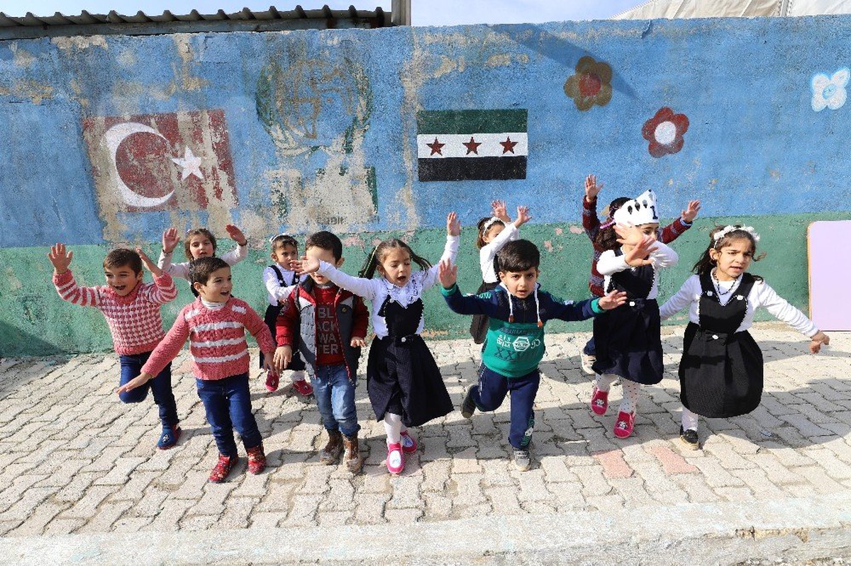 Savaşın Çocuklarından Resim ve El İşi Sergisi