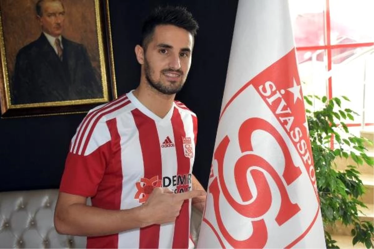 Sivasspor, Hugo Vieira ile Sözleşme İmzaladı