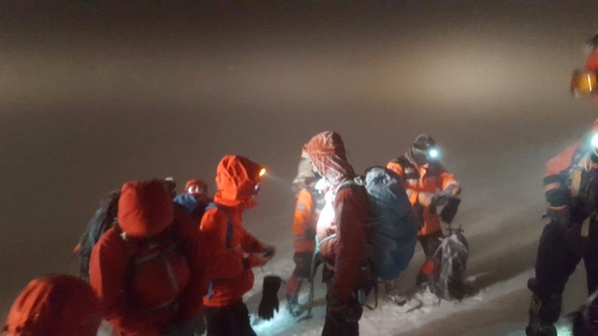 Uludağ\'da 2 Dağcı Tipi ve Fırtına Sebebiyle Kayboldu